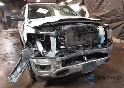 2021 Ram 1500 Big Horn 4X4 5'7 Box из США, поврежденный, VIN 1C6RRFFG5MN803097